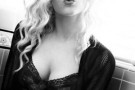 Avril Lavigne: foto, musica e immagini sexy