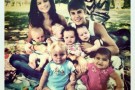 Justin Bieber e Selena Gomez adottano sei bambini? Le foto