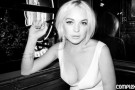 Lindsay Lohan ritorna con un servizio fotografico sexy