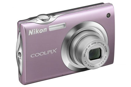 Coolpix S4000, una nuova nata della serie S 