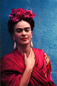 Frida Kahlo, nuove fotografie rendono preziosa la sua collezione