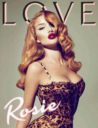 Rosie Huntington-Whiteley: labbra voluttuose fotografate per Love Magazine 