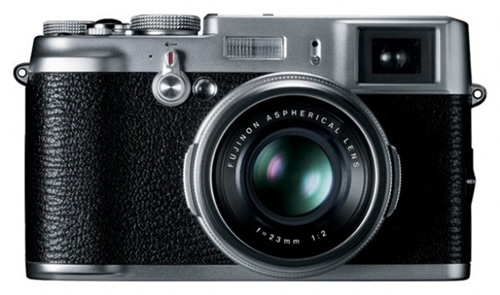 Fujifilm Finepix X100: un Natale dedicato alle fotografie
