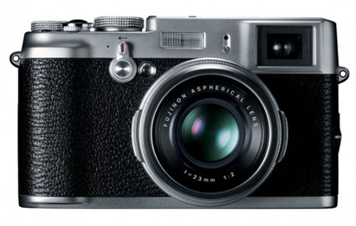 Fujifilm FinePix X100, fotocamera dallo stile retro 