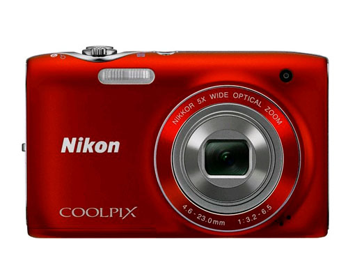 Nikon Coolpix S3100: foto nitide e colori alla moda