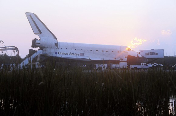 Foto atterraggio dello Shuttle Atlantis