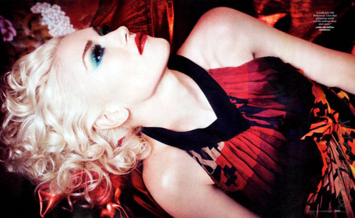 Gwen Stefani: un servizio fotografico e un nuovo disco con i No Doubt