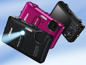 Nikon Coolpix S1200pj: arriva la compatta con il proiettore integrato 