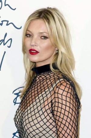 Calendario Pirelli 2012 con le foto di Kate Moss, Margareth Madè, Milla Jovovich