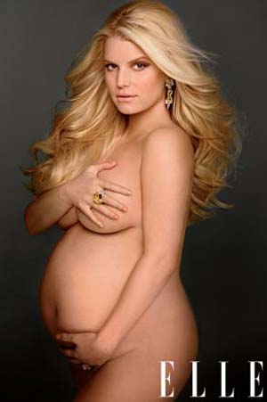 Jessica Simpson, foto nuda con il pancione