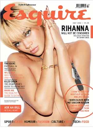 Rihanna si spoglia: foto nuda su Esquire