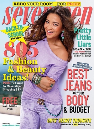 Shay Mitchell, le foto ad agosto su Seventeen