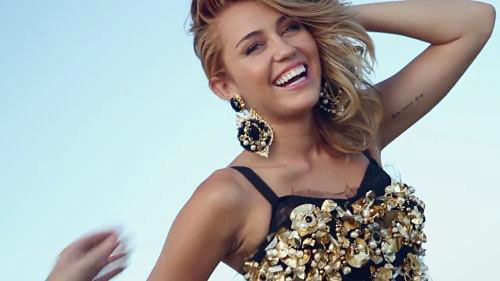 Miley Cyrus: su Marie Claire il servizio fotografico