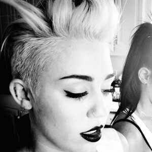Miley Cyrus, le foto per il nuovo sito