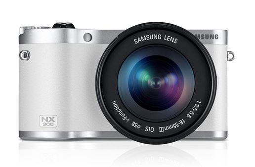 Samsung NX300: nuova top di gamma