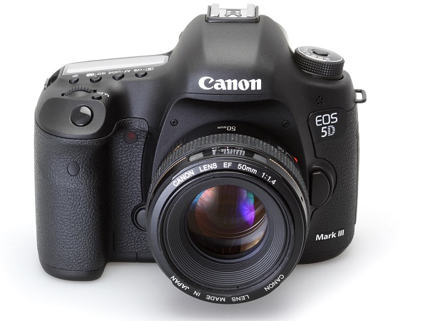 Canon EOS 5D Mark III o EOS 6D, in regalo software adobe