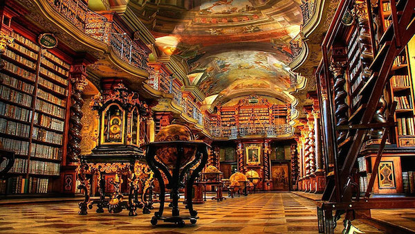 5 bellissime foto delle biblioteche più maestose al mondo 