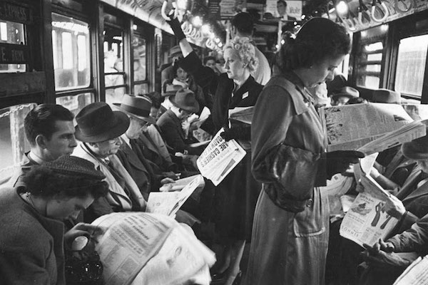 Foto di Stanley Kubrick nella metropolitana di New York nel 1946