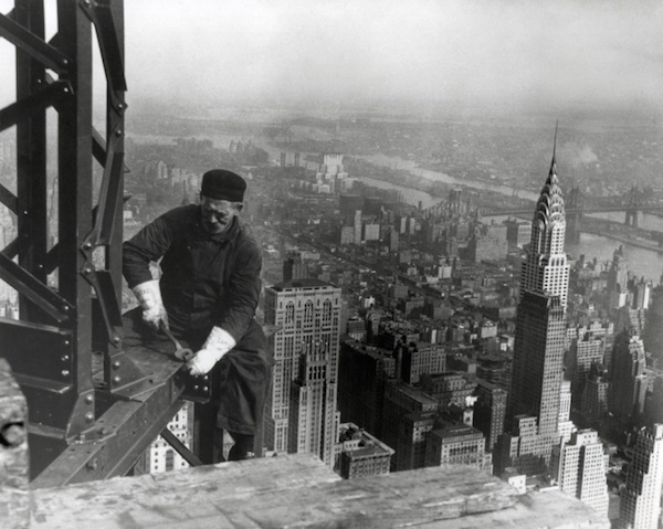 Foto della costruzione dell'Empire State Building