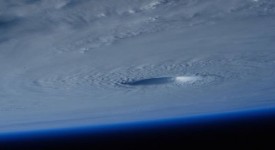 Foto del tifone Maysak visto dallo spazio scattata da Samantha Cristoforetti