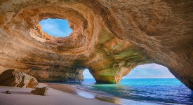 Foto di una grotta in Algarve