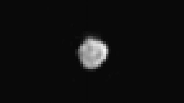 Foto di Plutone inviata dalla sonda New Horizons