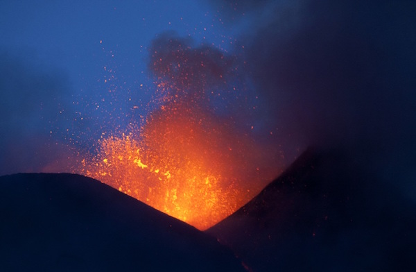 Foto eruzione Etna 3 dicembre 2015