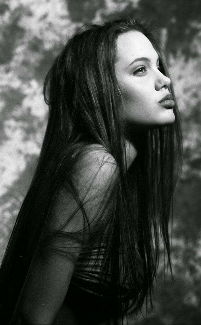 5 bellissime foto di Angelina Jolie da adolescente